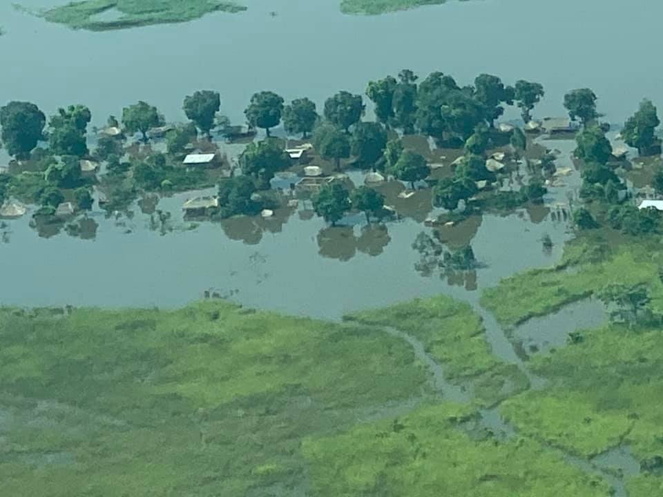 SURVOL DES ZONES AFFECTÉES PAR LES RÉCENTES INONDATIONS DANS BANGUI ET PROVINCES.