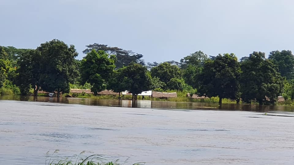 LES SINISTRÉS DE L'ÎLE MBONGOSSOUA EN TRANSITION SUR LE SITE DE L'OMNISPORT SONT RAMENÉS SUR LE SITE AMÉNAGÉ DE SOCADA