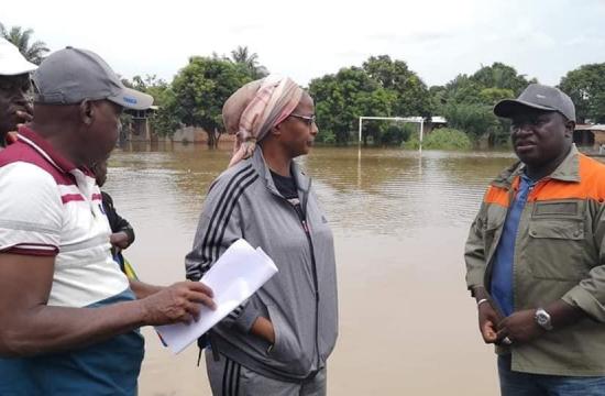 VIRGINIE BAÏKOUA A PIED D'ŒUVRE DANS LES ZONES TOUCHÉES PAR L'INONDATION